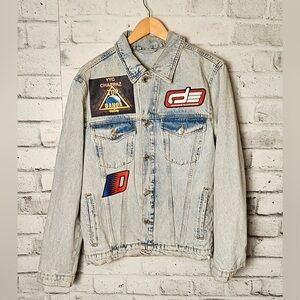 ZARA Patch Denim Trucker Jacket Streetwear Logo Graphic Light Wash Size M